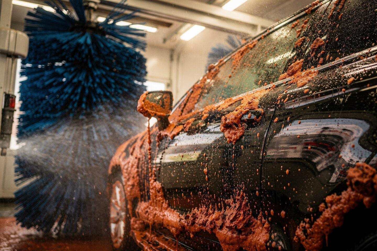 Autowaschanlage, Textilwaschstraße, Auto SB-Wäsche – Lava-Schaum – Waschpark Eppingen